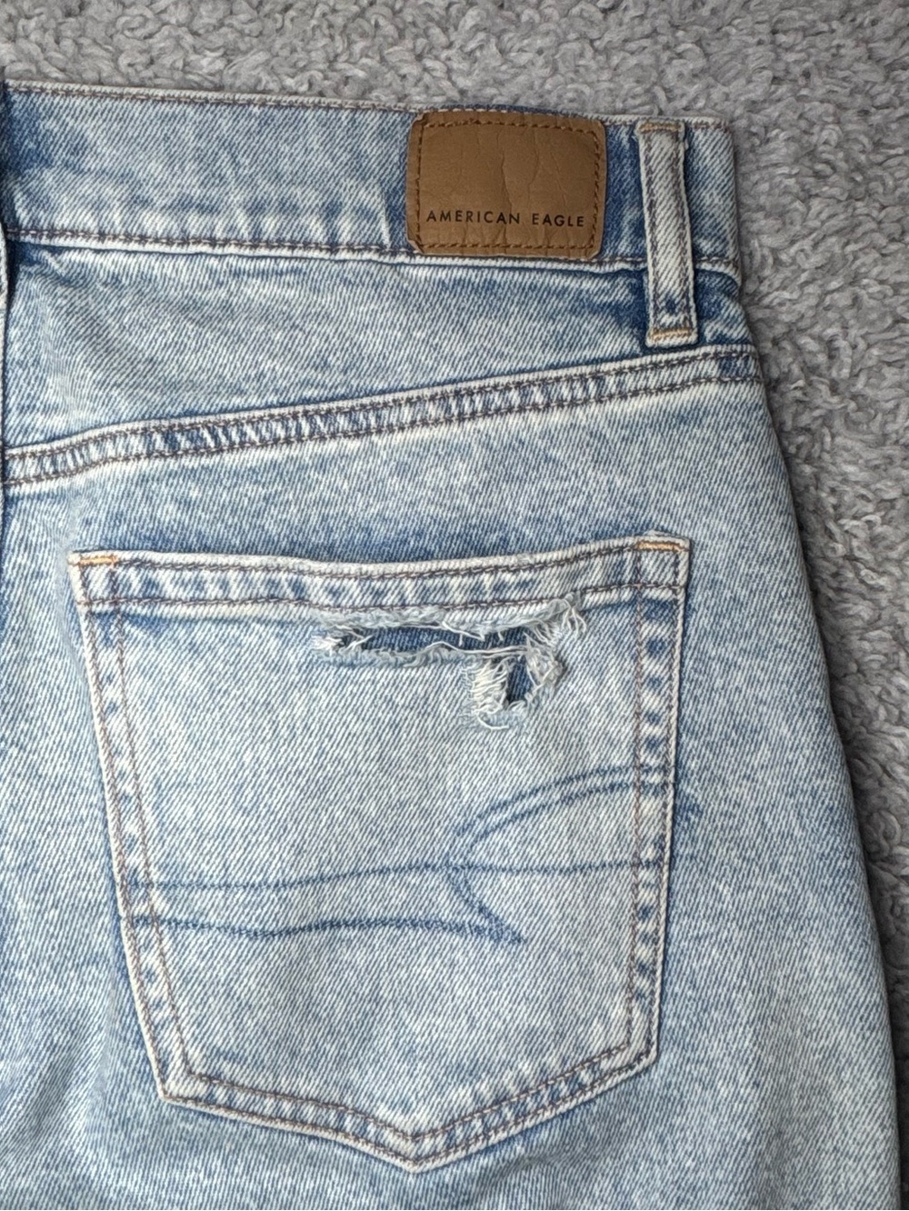 AMERICAN EAGLE Jeans Womens 4 Long Super High Rise Ankle Straight Light Distress - Picture 6 of 7